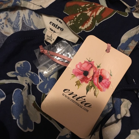 Entro Floral Romper - Picture 2 of 2